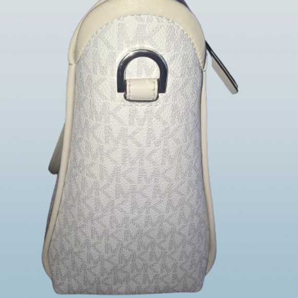 Michael Michael Kors' Carine satchel - Picture 3 of 16